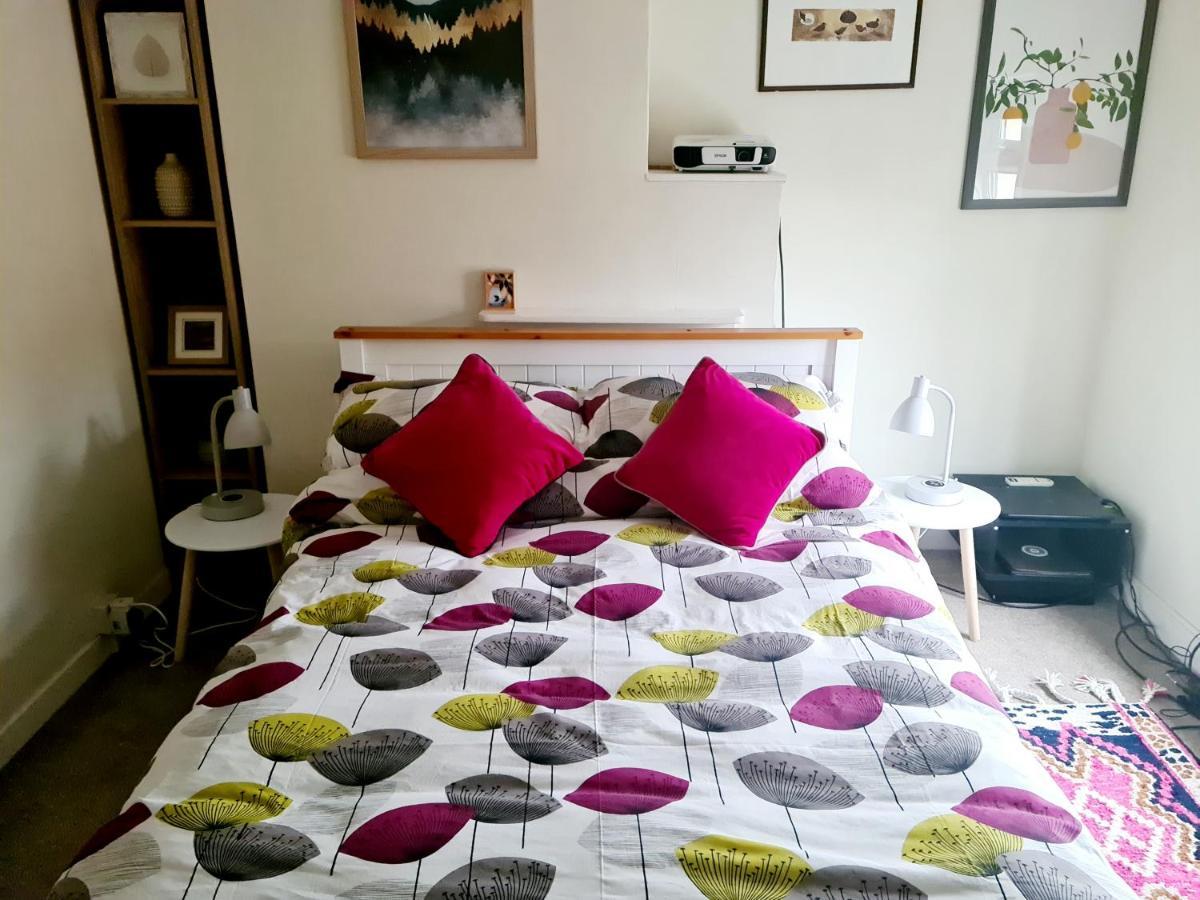 Charming Kintbury Cottage Eksteriør billede